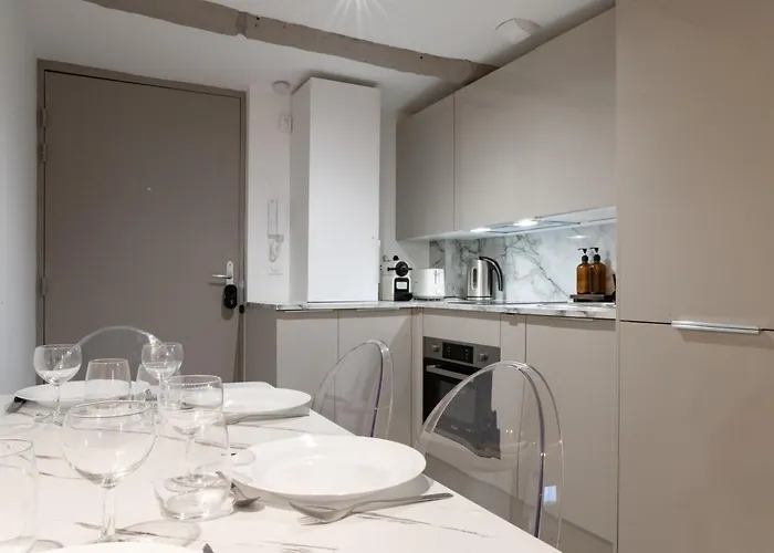 De Gamme Pres De La Cathedrale - A Pied Apartament